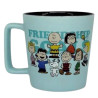 Caneca de cermica inspirada nos personagens clssicos de Peanuts, destacando os amigos Charlie Brown, Snoopy, Lucy e outros membros adorveis da turma. Com a frase "Friendship", esta caneca transmite a mensagem de amizade e unio entre os personagens que marcaram geraes. Ideal para fs do icnico quadrinho e para quem valoriza momentos de companheirismo.