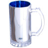 Caneca de vidro prateada com interior azul e design sofisticado