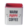 Caneca quadrada branca com interior vermelho e texto estampado: "WARM PUPPY COFFEE" com pequenos coraes ao redor.