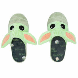 Chinelo Pantufa Baby Yoda P - The Mandalorian Disney